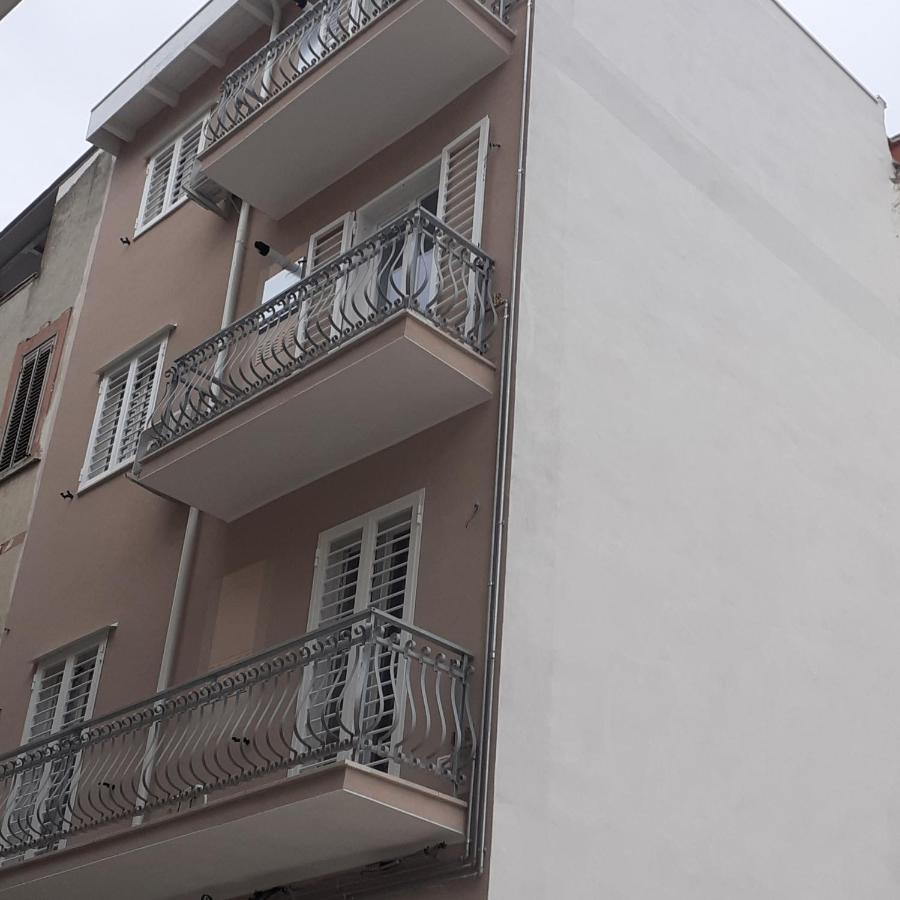 Palazzo Galante Lejlighedshotel Margherita Di Savoia Eksteriør billede