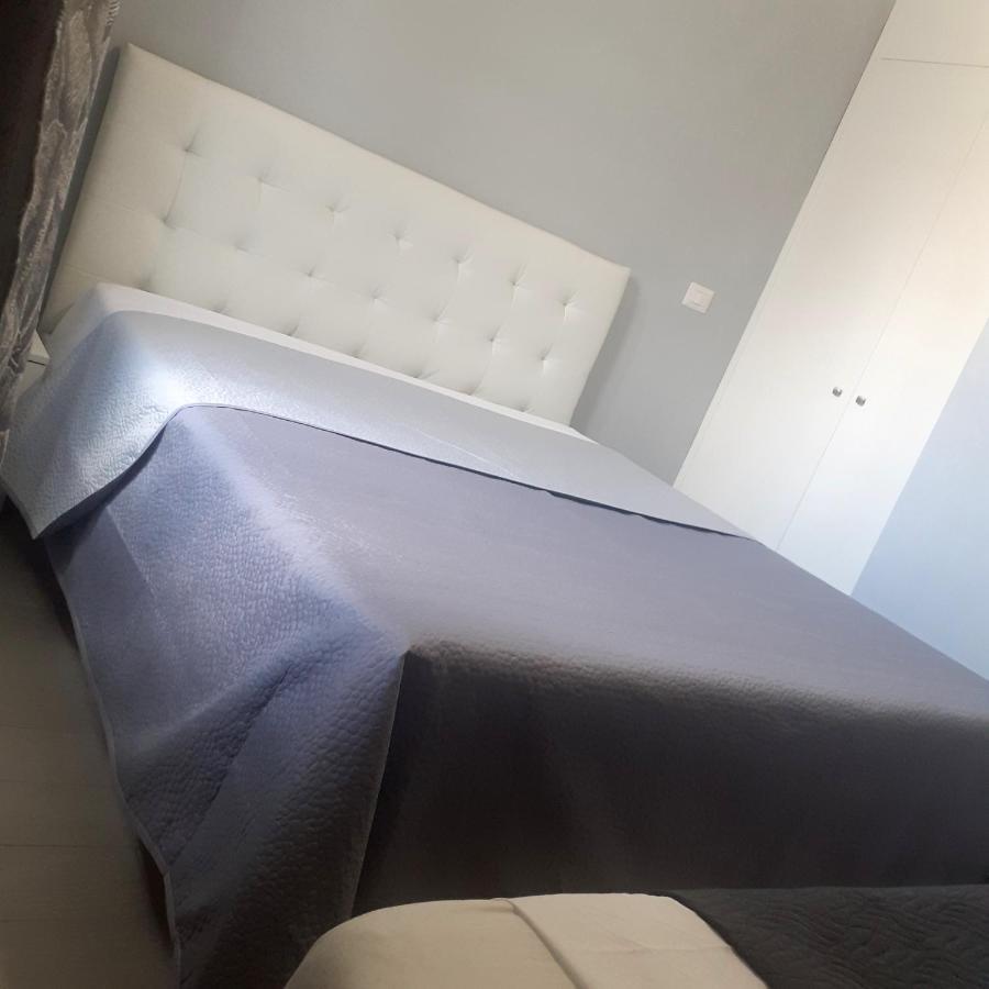 Palazzo Galante Lejlighedshotel Margherita Di Savoia Eksteriør billede