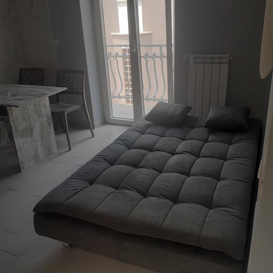 Palazzo Galante Lejlighedshotel Margherita Di Savoia Eksteriør billede